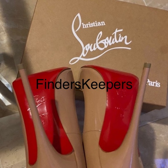 Authentic Christian Louboutin So Kate Patent Leather Shoes - Picture 8 of 10